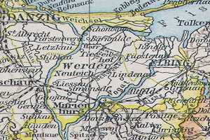 Ein detaillierter alter Stadtplan von Werder, Deutschland, mit Straßen, Gebäuden und Sehenswürdigkeiten in Blau-, Grün- und Gelbtönen.