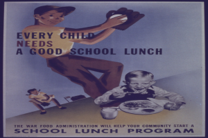 Plakat mit zwei Kindern an einem Tisch mit einem Teller, einem Glas und anderen Gegenständen, mit der Aufschrift "Jedes Kind braucht ein gutes Schulessen."