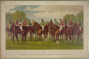 Gruppe von Menschen, die auf einem grünen Feld mit Bäumen und einem blauen Himmel reiten, Text unten lautet "Feiernder Siegerpferde und Jockeys des amerikanischen Turf"